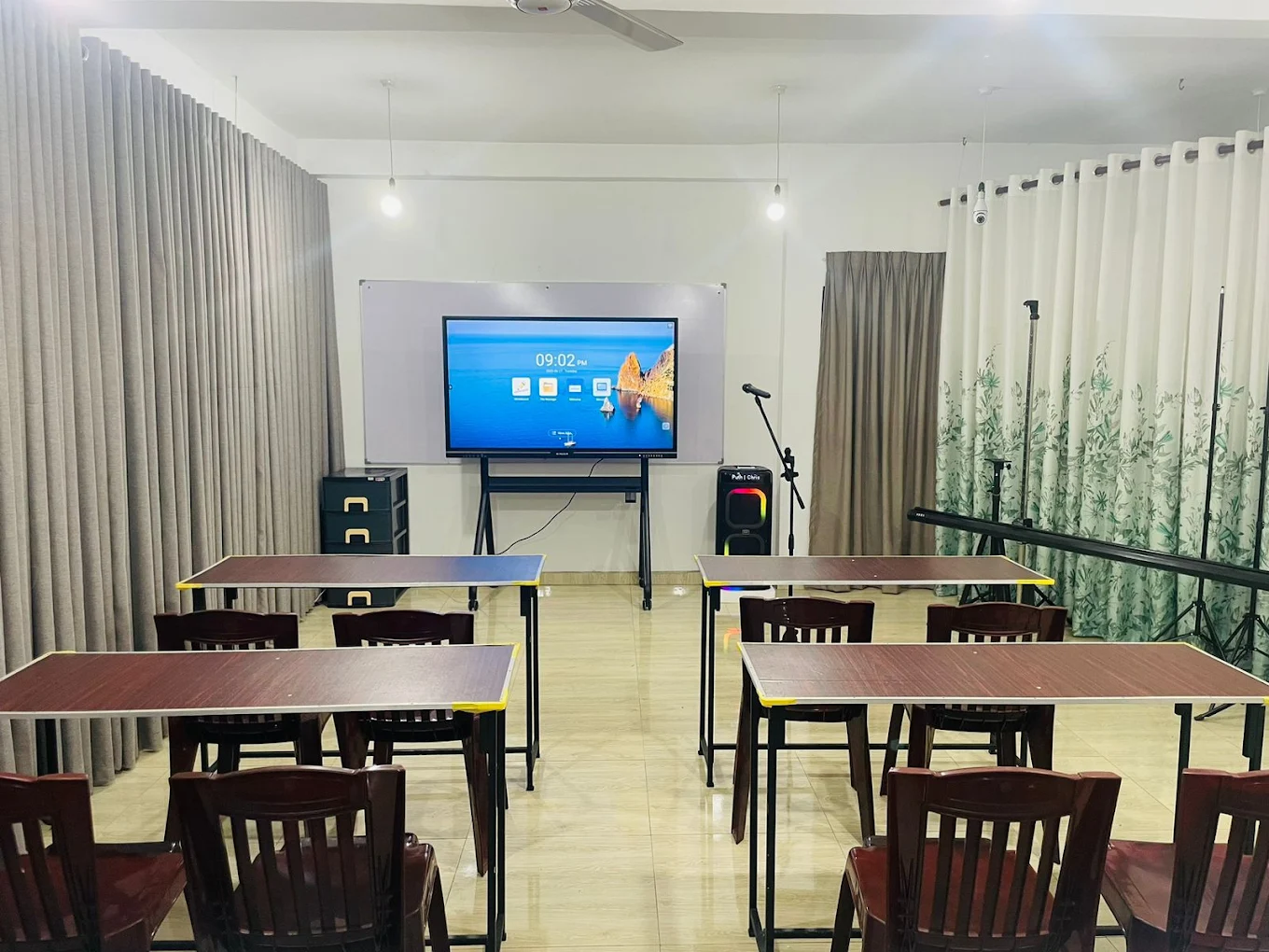 Smart Classroom 1